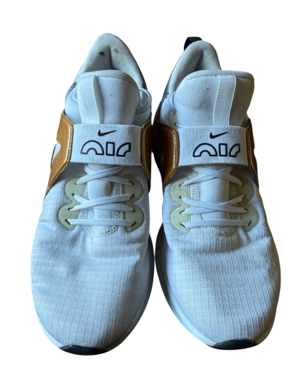Nike Women’s Air Max White Running Sneakers with Gold Accents size 8.5